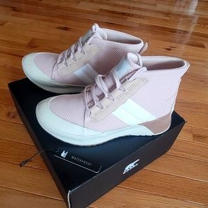 SOREL Out n About III Mid Sneaker Waterproof